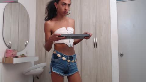 Abigail online show from 03/27/26, 01:11