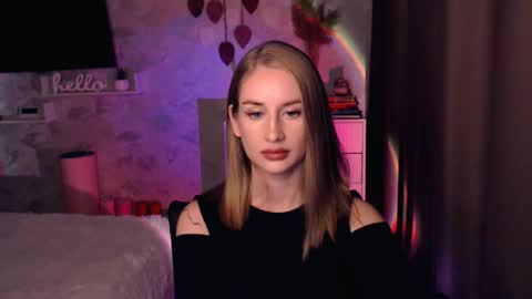 Snapshot of abigail_flex chatting on 10/15/25, 03:12 Anna online show from 10/15/25, 03:12