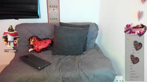 Snapshot of abigail_luna_ chatting on 03/06/25, 04:30 abi online show from 03/06/25, 04:30