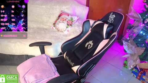 Snapshot of abigail_monroe__ chatting on 12/06/24, 03:52 abigail_monroe__ online show from 12/06/24, 03:52