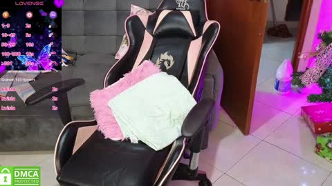 Snapshot of abigail_monroe__ chatting on 12/12/24, 05:20 abigail_monroe__ online show from 12/12/24, 05:20