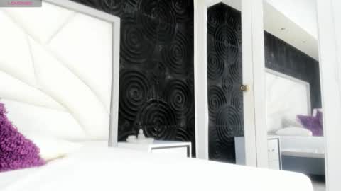 Abigail online show from 11/25/25, 11:10