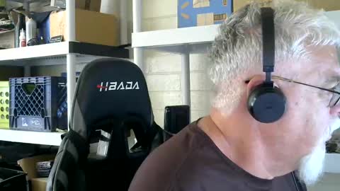 Snapshot of abigspermdonor chatting on 10/20/25, 02:39 abigspermdonor online show from 10/20/25, 02:39