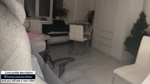 hi  cum in pvt noi extra tip online show from 12/15/25, 08:02