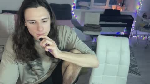 hi  cum in pvt noi extra tip online show from 02/09/26, 03:32