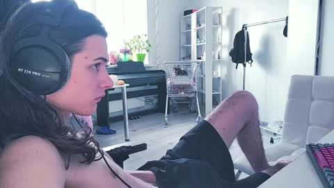 Snapshot of abobus123 chatting on 04/22/26, 08:39 hi cum in pvt noi extra tip online show from 04/22/26, 08:39