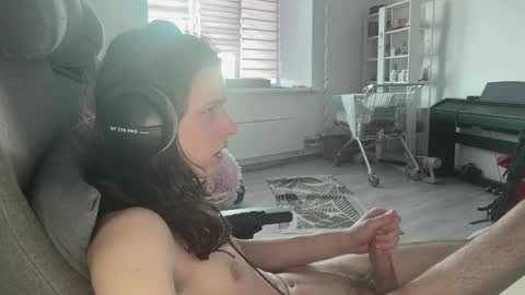 Snapshot of abobus123 chatting on 05/16/26, 03:00 hi cum in pvt noi extra tip online show from 05/16/26, 03:00