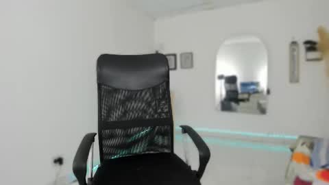 Snapshot of abony_sex69 chatting on 11/12/25, 07:13 abony_sex69 online show from 11/12/25, 07:13