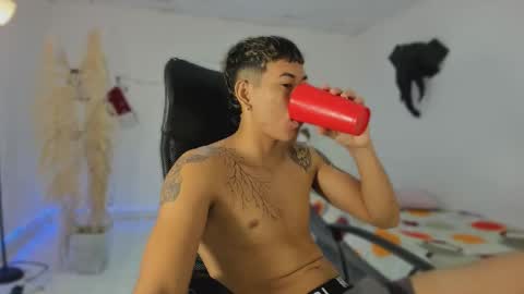 Snapshot of abony_sex69 chatting on 12/14/25, 01:16 abony_sex69 online show from 12/14/25, 01:16