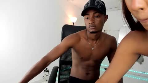 Snapshot of abony_sex69 chatting on 12/15/25, 07:18 abony_sex69 online show from 12/15/25, 07:18