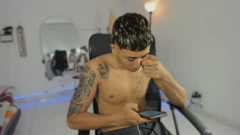 Snapshot of abony_sex69 chatting on 12/18/25, 04:46 abony_sex69 online show from 12/18/25, 04:46