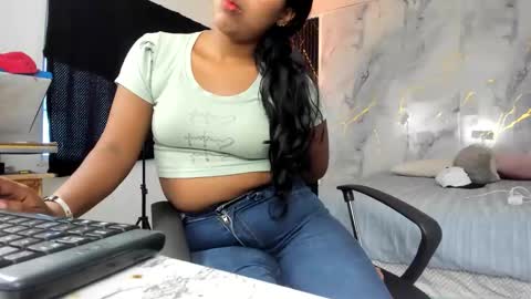 Snapshot of abony_sex69 chatting on 04/28/26, 02:11 abony_sex69 online show from 04/28/26, 02:11