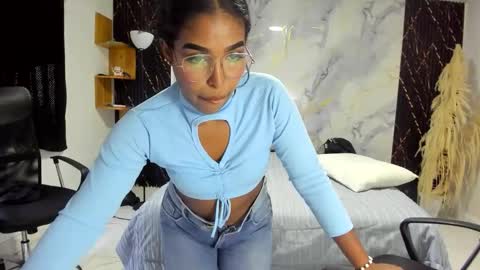 Snapshot of abony_sex69 chatting on 04/29/26, 02:32 abony_sex69 online show from 04/29/26, 02:32