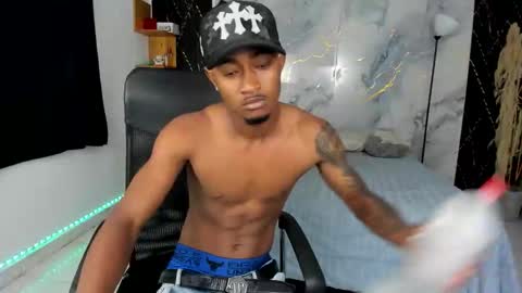 Snapshot of abony_sex69 chatting on 06/06/26, 04:17 abony_sex69 online show from 06/06/26, 04:17