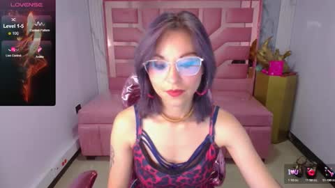 abril_ch_ online show from 03/23/26, 12:09