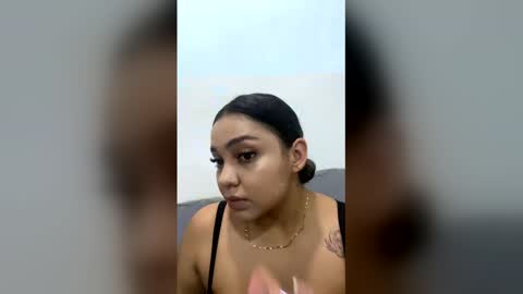 abril_gomez_11 online show from 01/18/26, 08:34