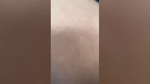 Snapshot of abril_gomez_11 chatting on 05/15/26, 12:12 abril_gomez_11 online show from 05/15/26, 12:12