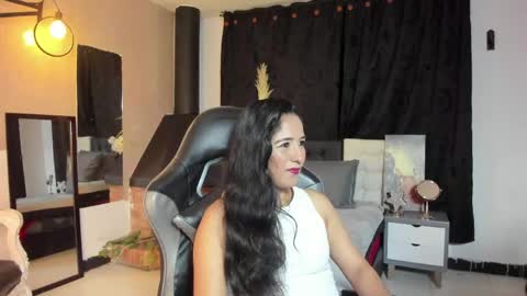 Abril online show from 06/04/26, 03:56