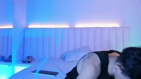 Abril and Julian online show from 06/09/26, 12:06