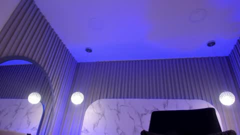 abril online show from 05/17/26, 01:58