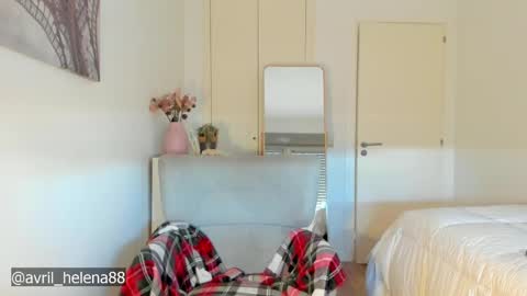 Snapshot of abrilhelena8 chatting on 02/20/25, 02:13 Helena online show from 02/20/25, 02:13