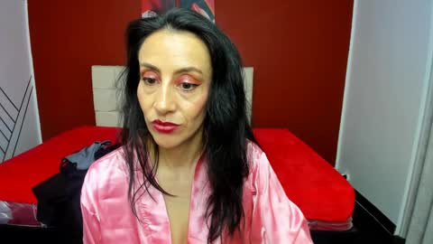 Snapshot of abrillee1 chatting on 12/11/24, 11:43 ABRIL online show from 12/11/24, 11:43