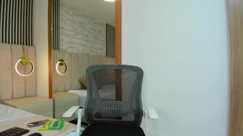 Natalia online show from 04/12/26, 03:33