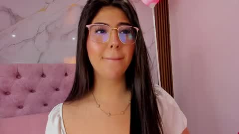 Abril online show from 05/20/26, 11:38