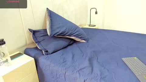 Snapshot of abrilsonne chatting on 03/08/25, 06:58 AbrilSonne online show from 03/08/25, 06:58