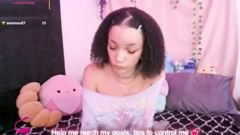 Peach online show from 10/25/25, 04:42