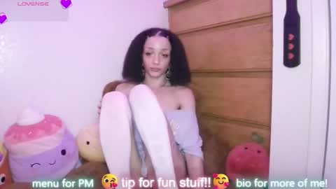 Peach online show from 02/18/26, 04:08