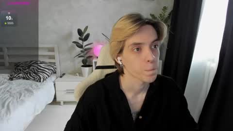 Nick online show from 06/10/26, 10:03