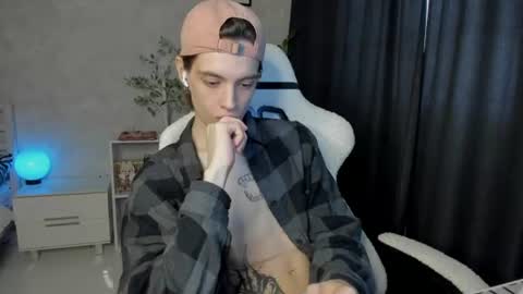 Snapshot of abslut chatting on 07/15/26, 11:15 Nick online show from 07/15/26, 11:15