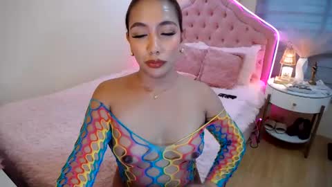 Snapshot of absolutely_gurjuice69 chatting on 05/13/26, 02:53 Hope online show from 05/13/26, 02:53