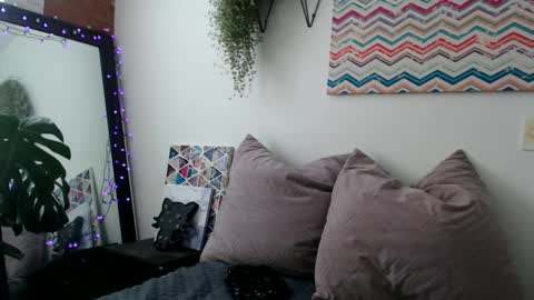 Snapshot of aby_bae2 chatting on 01/13/25, 03:47 Aby online show from 01/13/25, 03:47