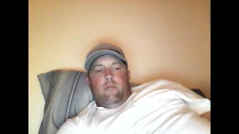 Snapshot of ace2 chatting on 09/21/25, 11:39 ace2 online show from 09/21/25, 11:39