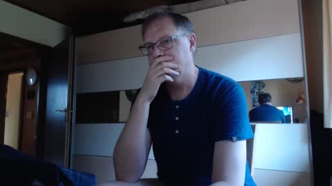 Snapshot of ach471 chatting on 02/09/25, 07:27 ach471 online show from 02/09/25, 07:27