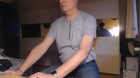 Snapshot of ach471 chatting on 02/28/25, 04:53 ach471 online show from 02/28/25, 04:53