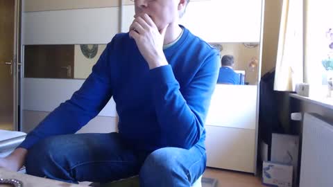 Snapshot of ach471 chatting on 03/07/25, 09:18 ach471 online show from 03/07/25, 09:18