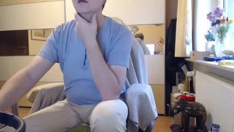 Snapshot of ach471 chatting on 10/22/25, 07:08 ach471 online show from 10/22/25, 07:08