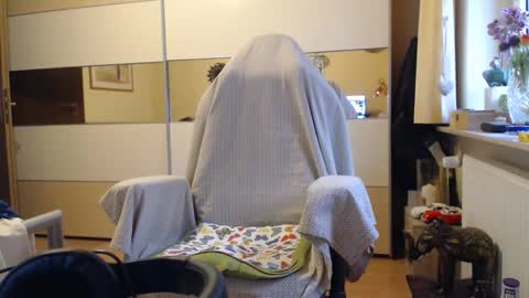 Snapshot of ach471 chatting on 11/27/25, 08:27 ach471 online show from 11/27/25, 08:27