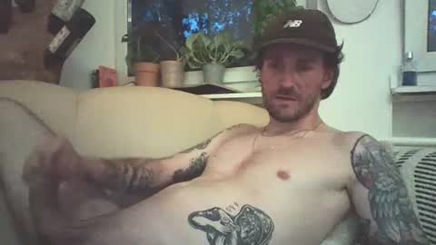 achix2704 online show from 07/10/26, 08:22