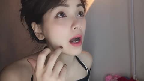 Snapshot of achuan000487 chatting on 07/25/26, 04:37 qiyue00487 online show from 07/25/26, 04:37