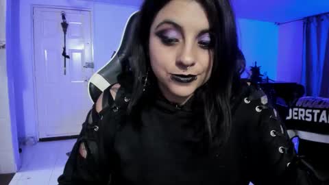 Alice online show from 09/24/25, 03:43