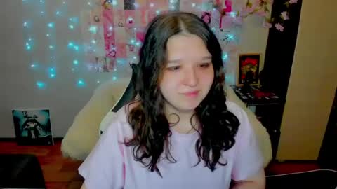 Snapshot of acid_kate chatting on 07/02/26, 12:43 Kate online show from 07/02/26, 12:43