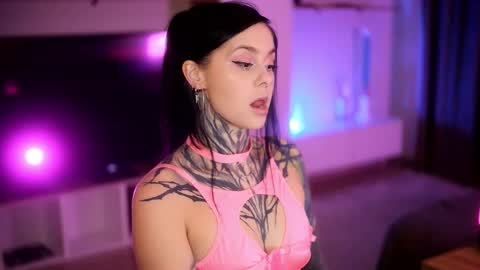 Snapshot of acid_pie chatting on 10/31/25, 06:53 acid_pie online show from 10/31/25, 06:53