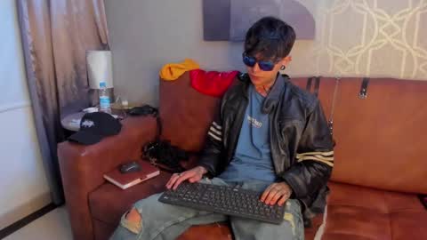 Acid Milo online show from 12/07/24, 02:57