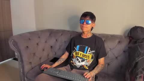 Acid Milo online show from 12/15/24, 04:26