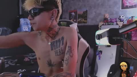 Snapshot of acidmilo chatting on 02/09/26, 05:39 Acid Milo online show from 02/09/26, 05:39