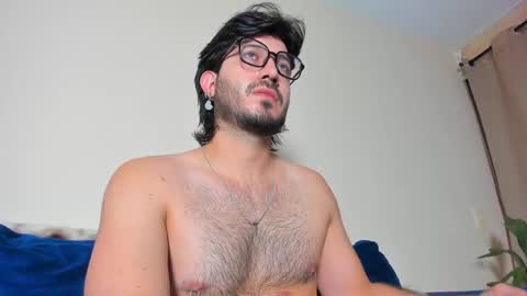 Snapshot of ackerman_eren_ chatting on 01/14/25, 06:38 R. online show from 01/14/25, 06:38